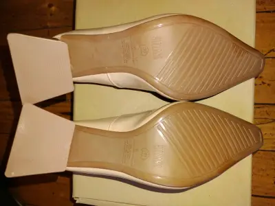 Zapatos de tacón beige Vizzano elegantes - miniatura 2