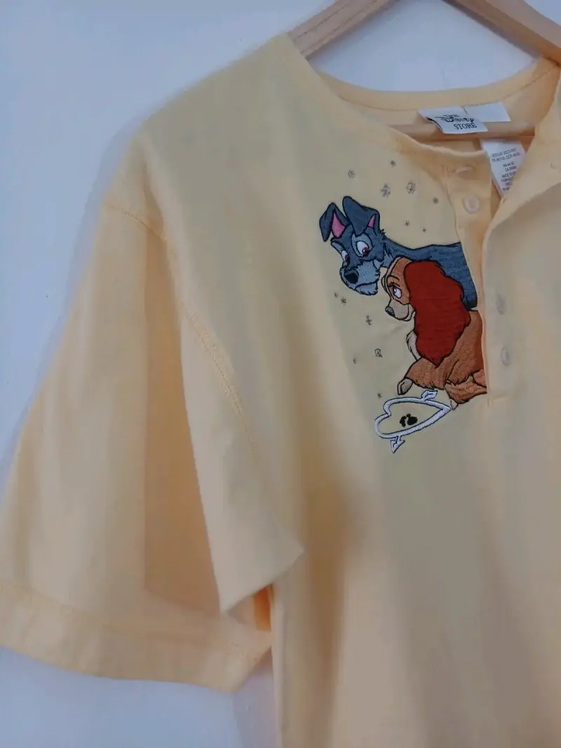 Polera mujer Disney, talla M, como nueva - 2