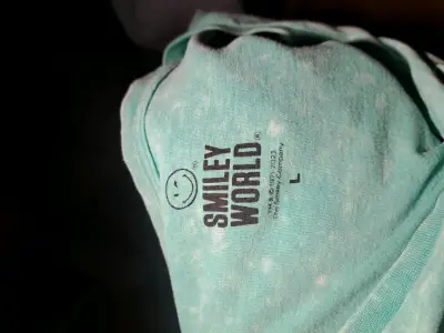 Polera turquesa Smiley World con estampado - miniatura 2