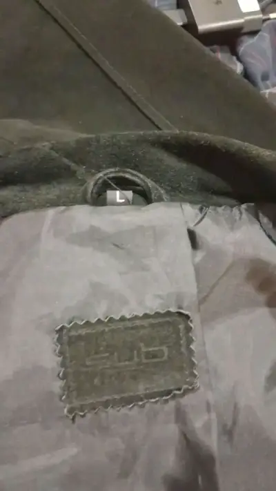 Chaqueta negra de mujer talla L con cierre - miniatura 3