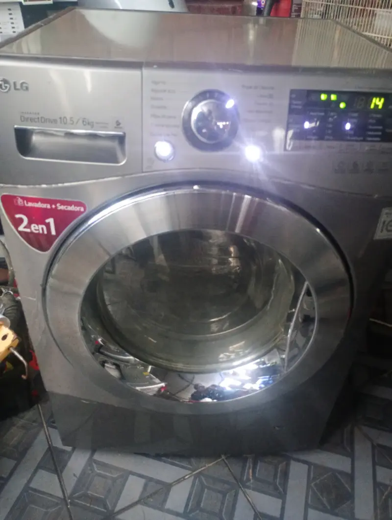 Lavadora Secadora LG 2 en 1 10.5/6kg - 3