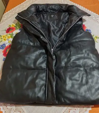 Chaleco acolchado negro MNL x Corona - miniatura 1