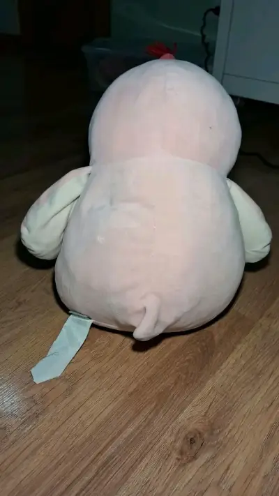 Peluche pingüino rosa con gorro de fiesta Miniso - miniatura 2