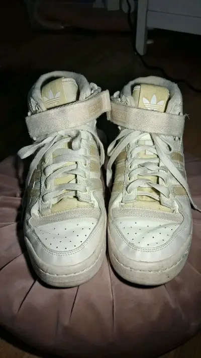 Zapatillas altas Adidas blancas usadas - miniatura 3