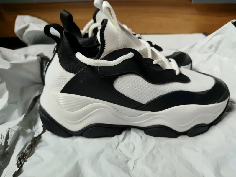 Zapatillas deportivas blancas y negras Michael Kors - 2