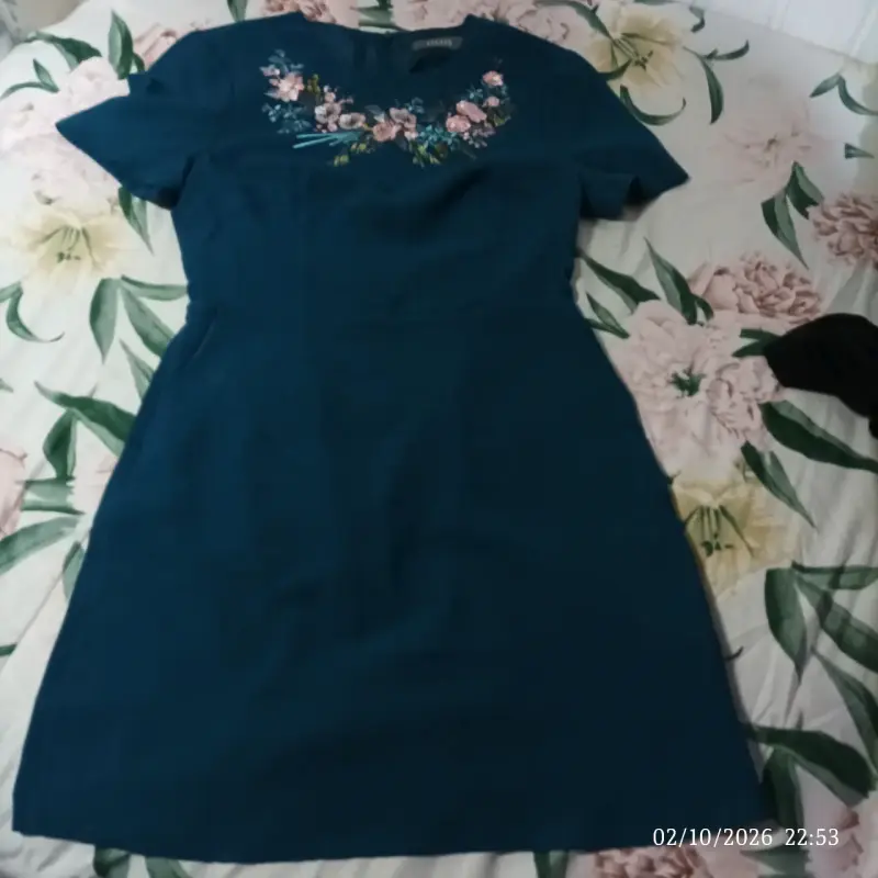 Vestido azul con bordado floral Oasis - 4