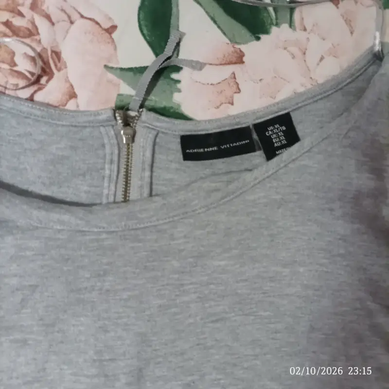 Vestido gris con cierre trasero - 2