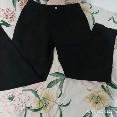 Pantalones negros a cuadros talla 36 - miniatura 3