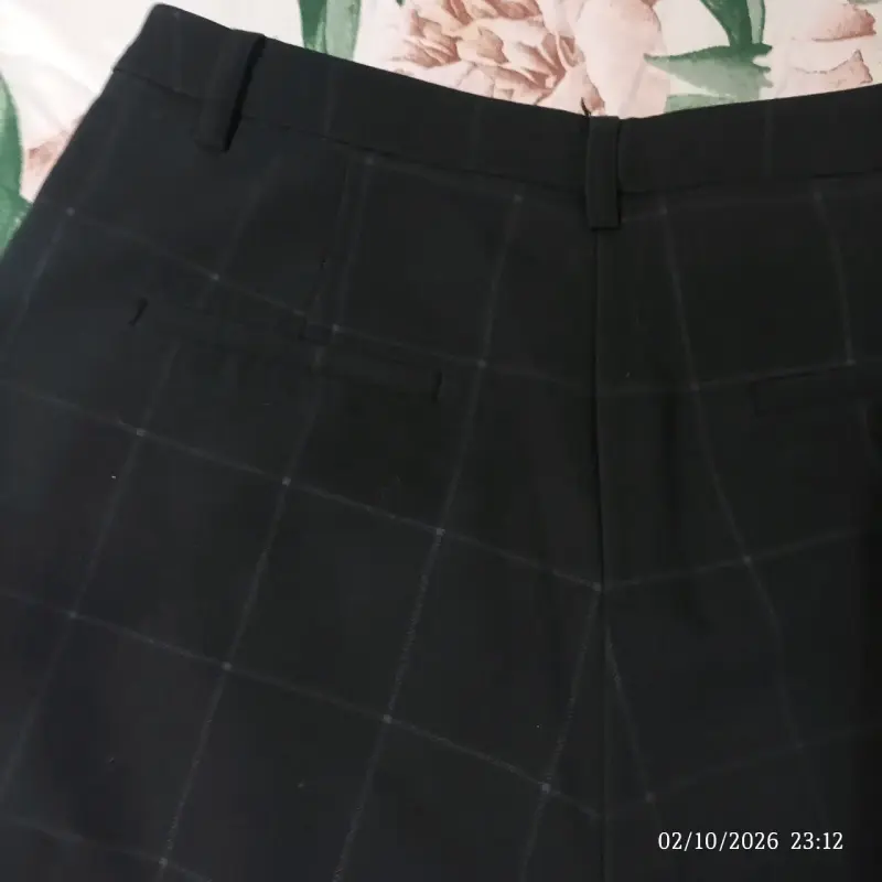 Pantalones negros a cuadros talla 36 - 5