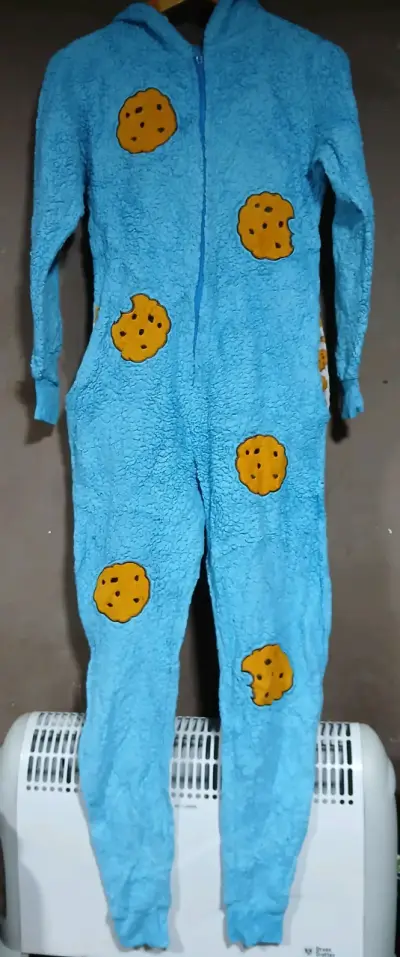 Enterito pijama con diseño  galletas talla  14-16 - miniatura 1
