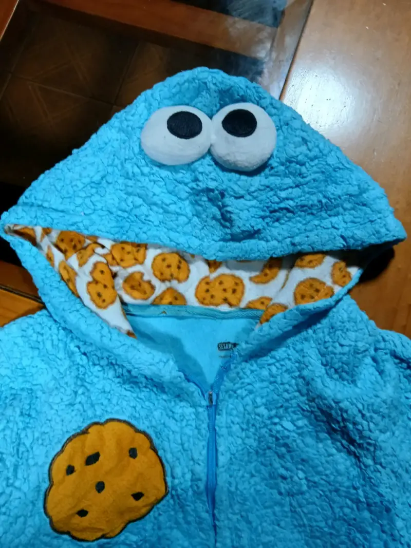 Enterito pijama con diseño  galletas talla  14-16 - 3