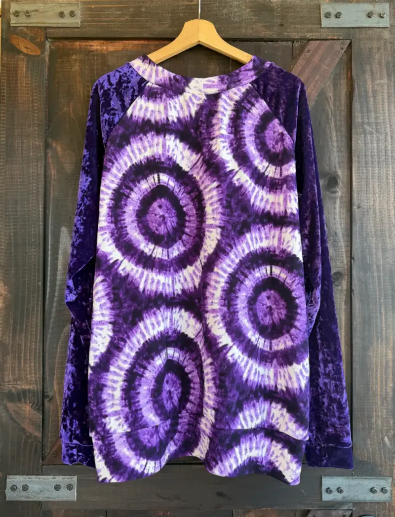 Polerón Tie-Dye Morado de Manga Larga - 2