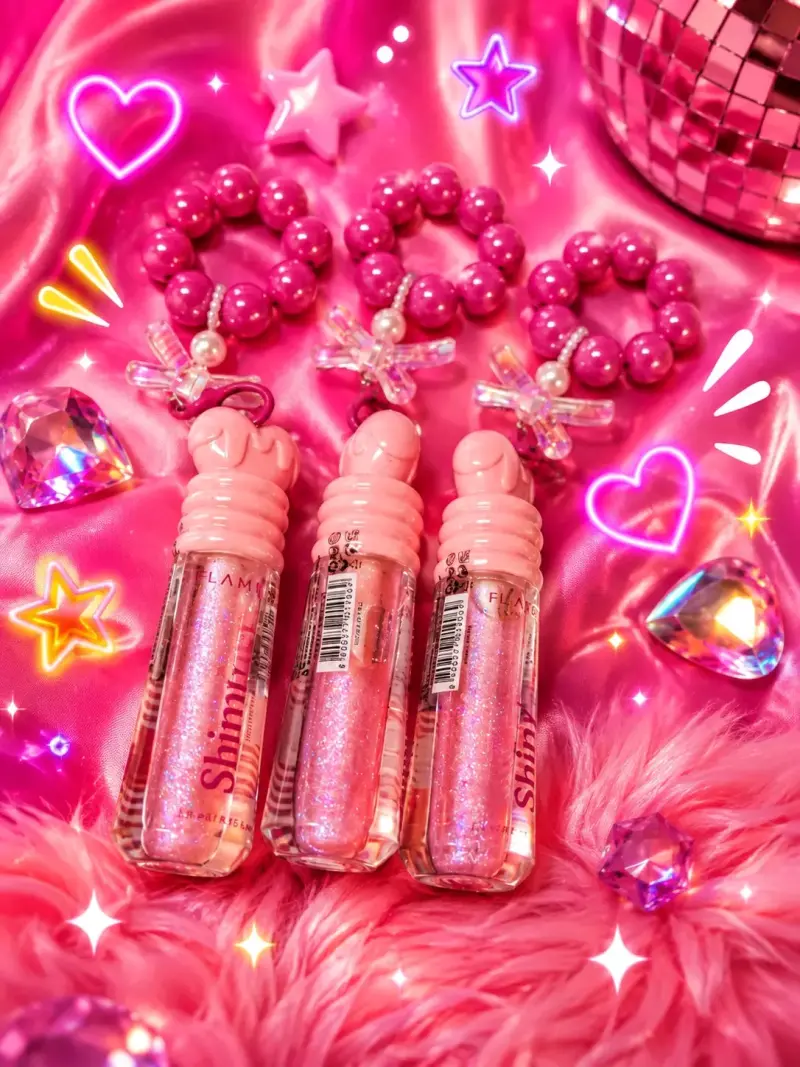 Brillo labial rosa con brillo y llavero