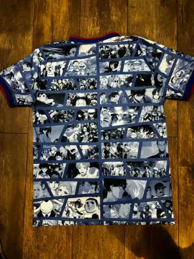 Camiseta de fútbol Japón con diseño de anime - miniatura 2