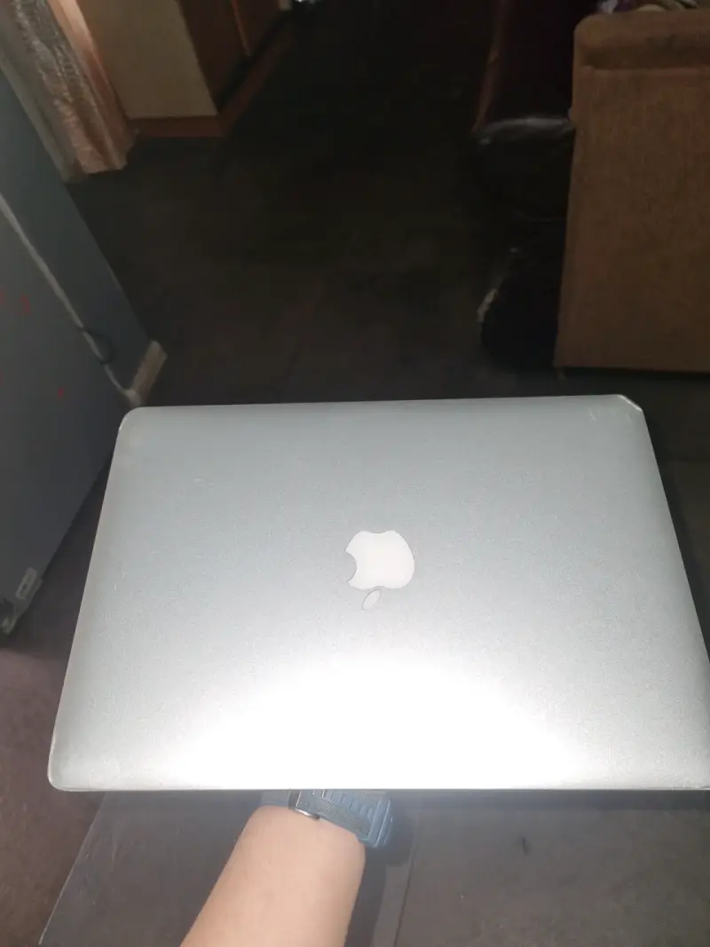 Laptop Apple MacBook Air en buen estado