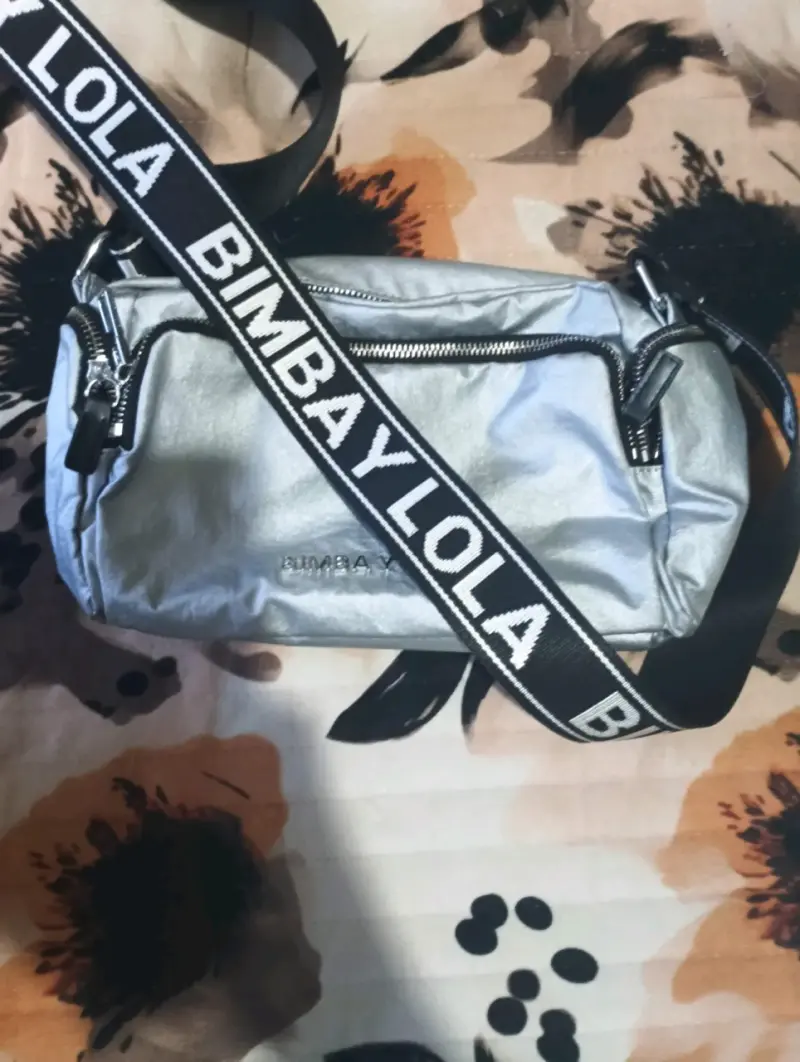 Bolso cruzado plateado Bimba y Lola - 2
