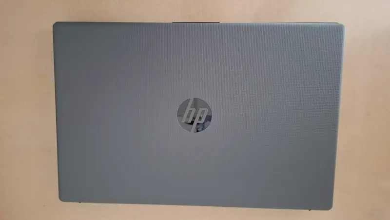 LAPTOP HP 255 G10 + ventilador - 2