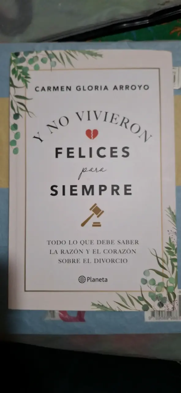 Libro 'Y No Vivieron Felices Para Siempre' de Carmen Gloria Arroyo