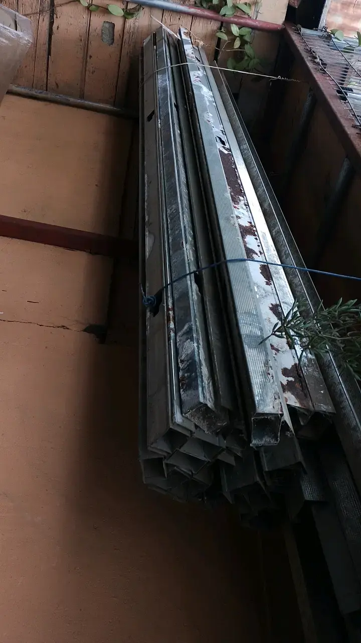 Perfiles de Metal para Construcción