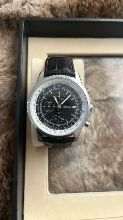 Reloj cronógrafo Corgeut con correa de cuero - miniatura 1