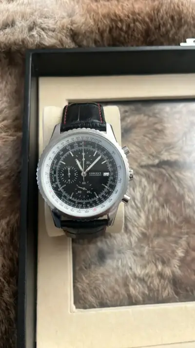 Reloj cronógrafo Corgeut con correa de cuero - miniatura 2