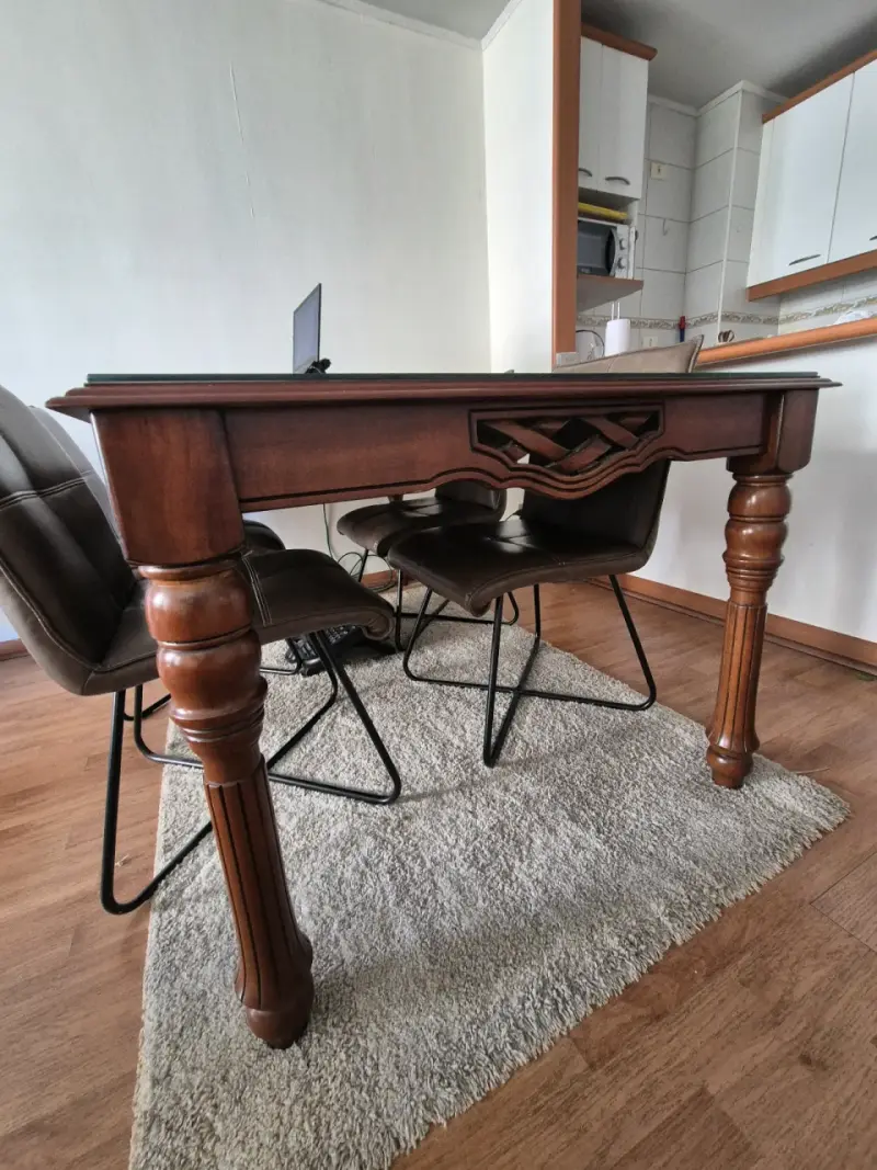 Mesa de comedor de madera CIC con vidrio - 4