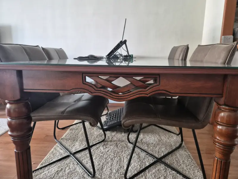 Mesa de comedor de madera CIC con vidrio - 6