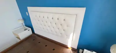 Cama matrimonial con respaldo acolchado - miniatura 2