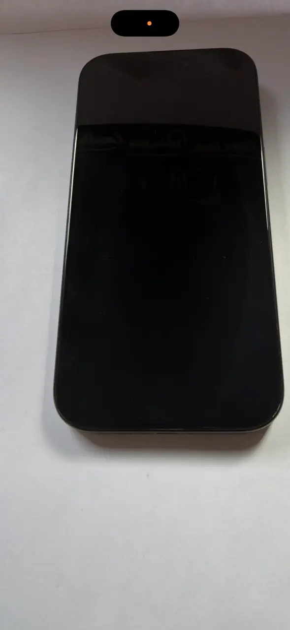 iPhone 16 Pro en muy buen estado - 3