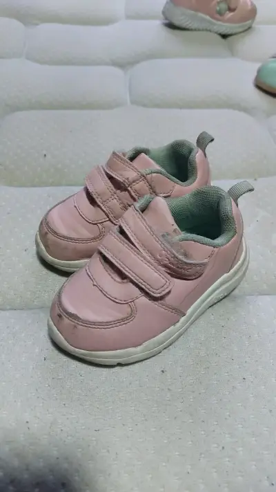 Zapatillas rosadas para niña Opaline - miniatura 1