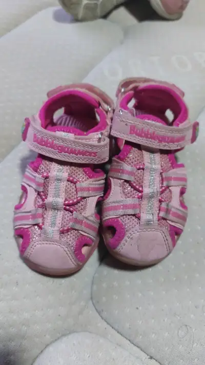 Sandalias rosadas para niña Bubblegummers - miniatura 2