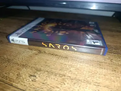 Saros PS5 Nuevo sellado - miniatura 3