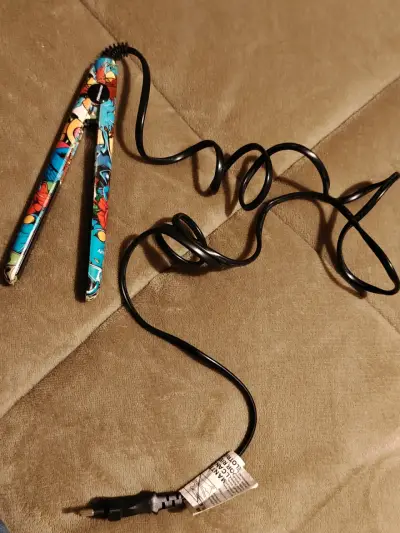 Plancha de Pelo Estampada con Funda - miniatura 2