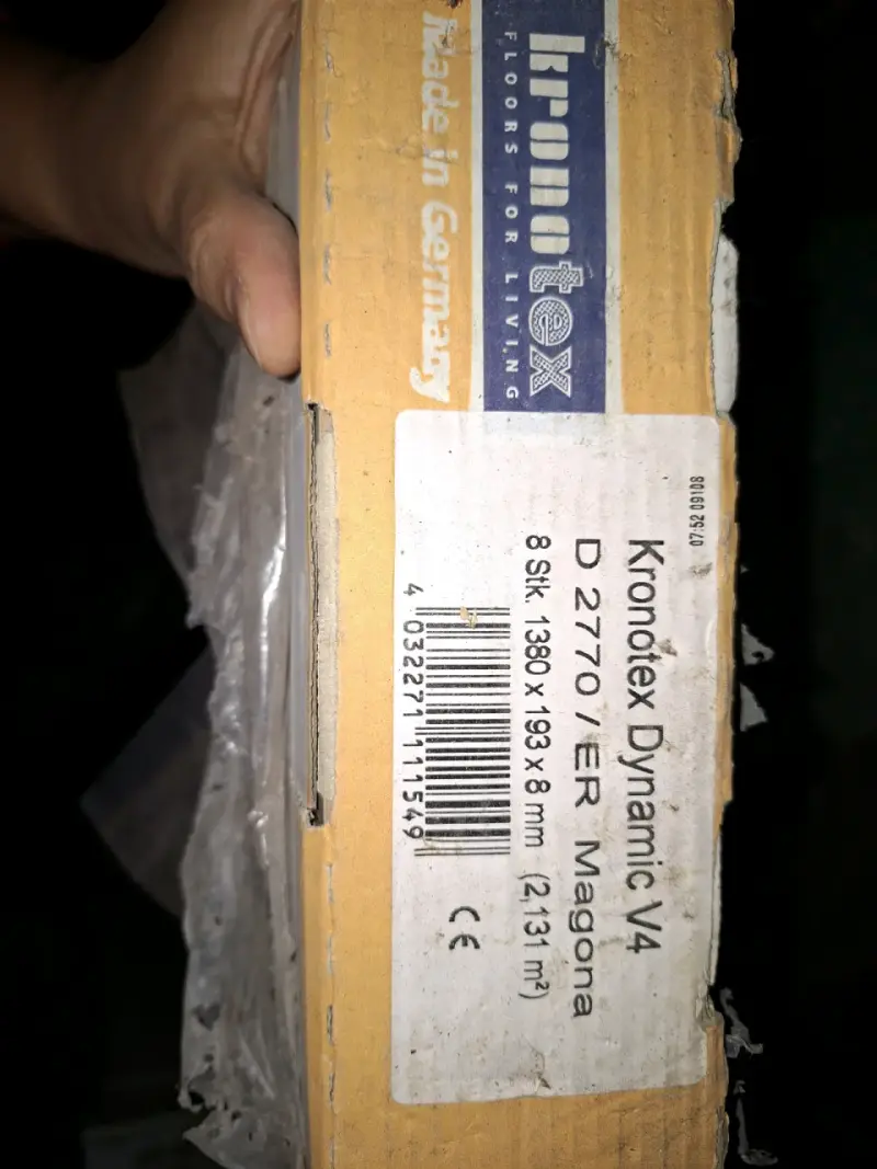 Piso Flotante Kronotex Dynamic V4 Roble - 2
