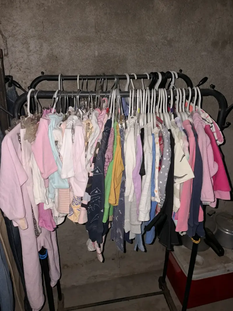 Lote de ropa infantil variada en buen estado