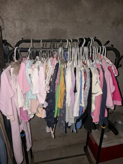 Lote de ropa infantil variada en buen estado - miniatura 1