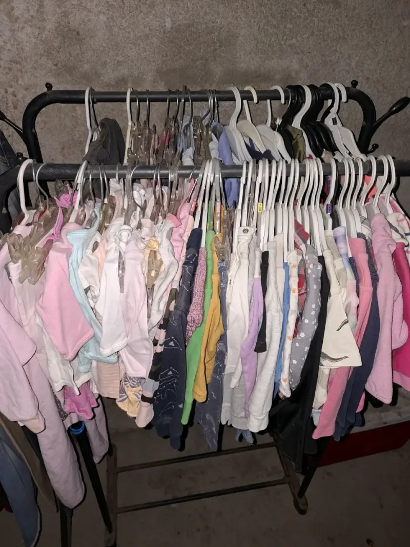 Lote de ropa infantil variada en buen estado - 2