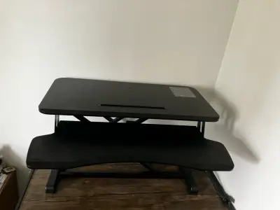 Escritorio ajustable ergonómico negro - miniatura 2