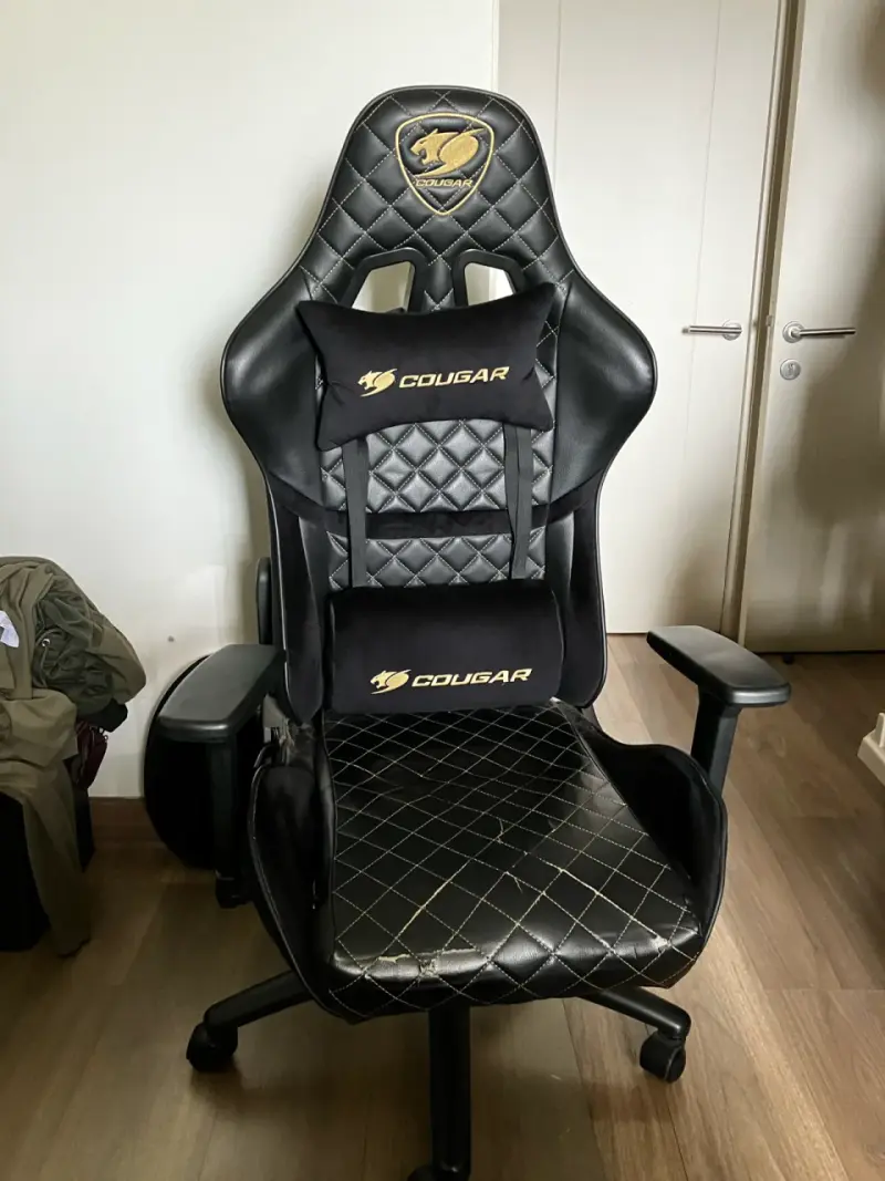 Silla gamer marca Cougar
