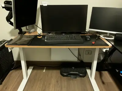 Escritorio ajustable en altura para oficina - miniatura 1