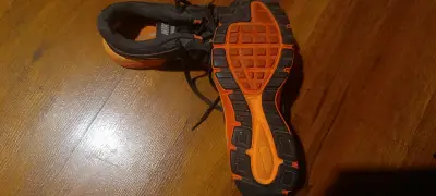 Zapatillas deportivas Nike azul y naranja - miniatura 2