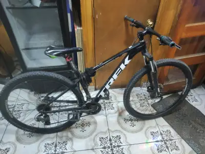 Bicicleta de montaña Trek Marlin negra 5 - miniatura 2