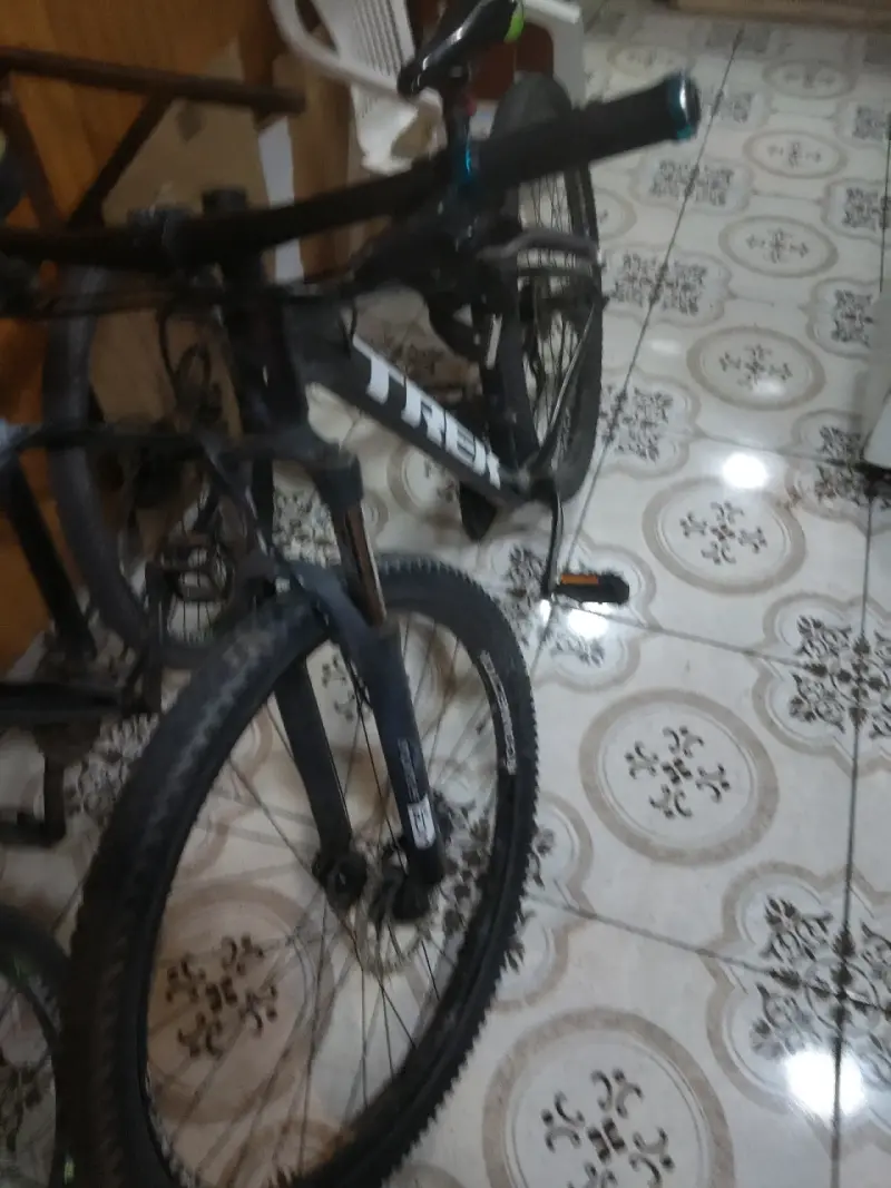 Bicicleta de montaña Trek Marlin negra 5 - 4