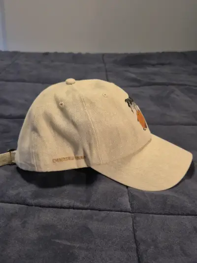 Gorra Chainsaw Man Bershka Beige - miniatura 2