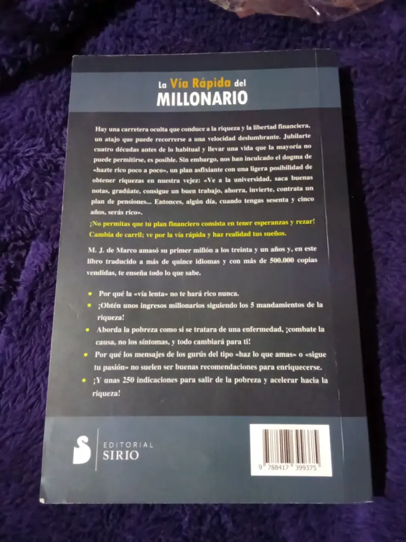 Libro La Vía Rápida del Millonario de M.J. DeMarco - 2