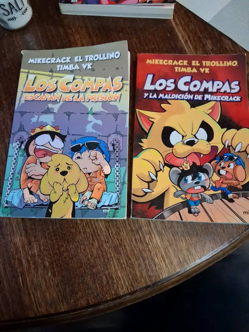 Libros Los Compas de Mikecrack y El Trollino
