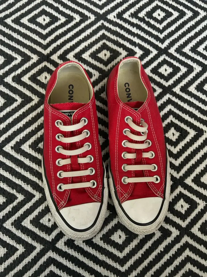 Zapatillas Converse rojas clásicas unisex