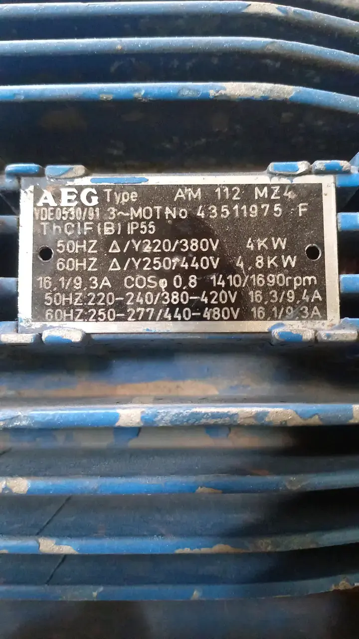 Motor eléctrico trifásico AEG 4kW usado 5.5 hp - 3