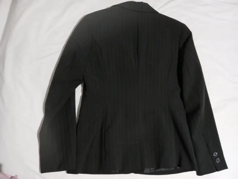 Blazer negro elegante para mujer Laura Scott - 4