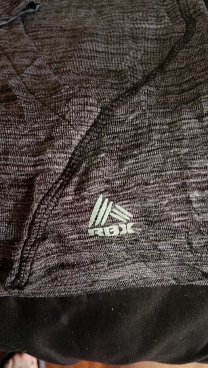 Polerón deportivo gris con capucha para mujer - 2